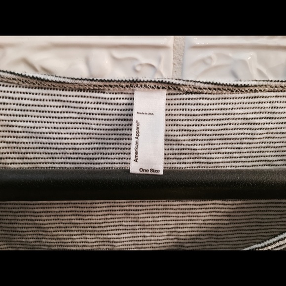 American Apparel Cropped Longsleeve - Picture 3 of 5